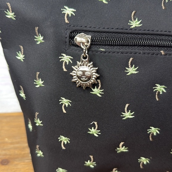 Sunny Hawaii Palm Tree Embroidery Black Small 8x5x8 Handbag - Picture 2 of 9